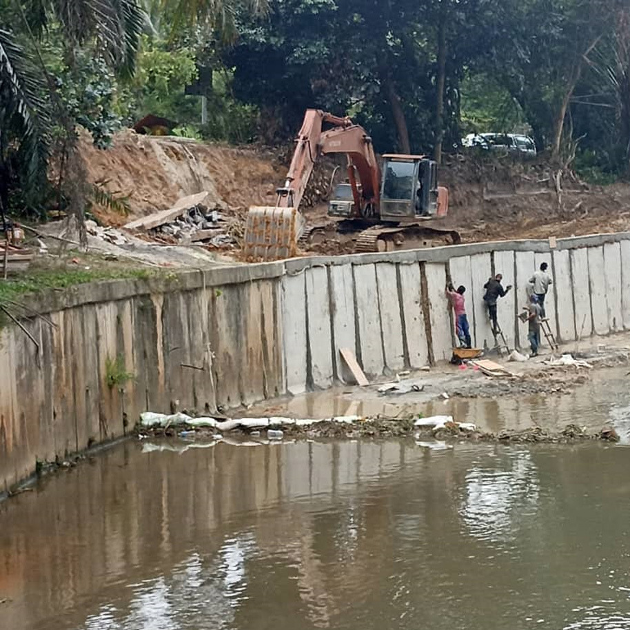 Pemasangan Weep Holes Tech Construction